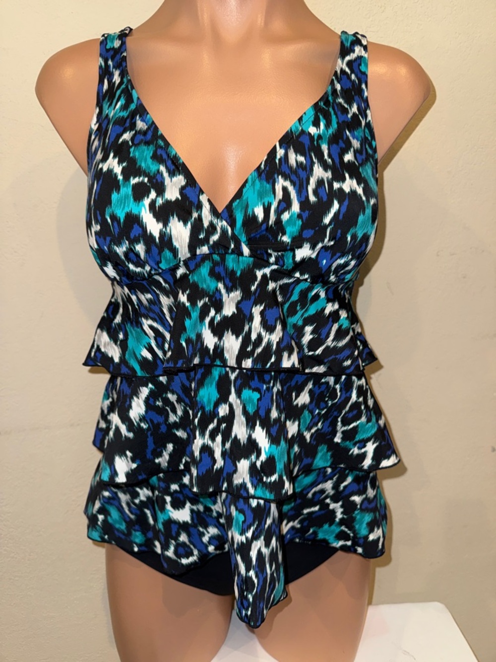 NWT Swim Solutions Tankini set size 8